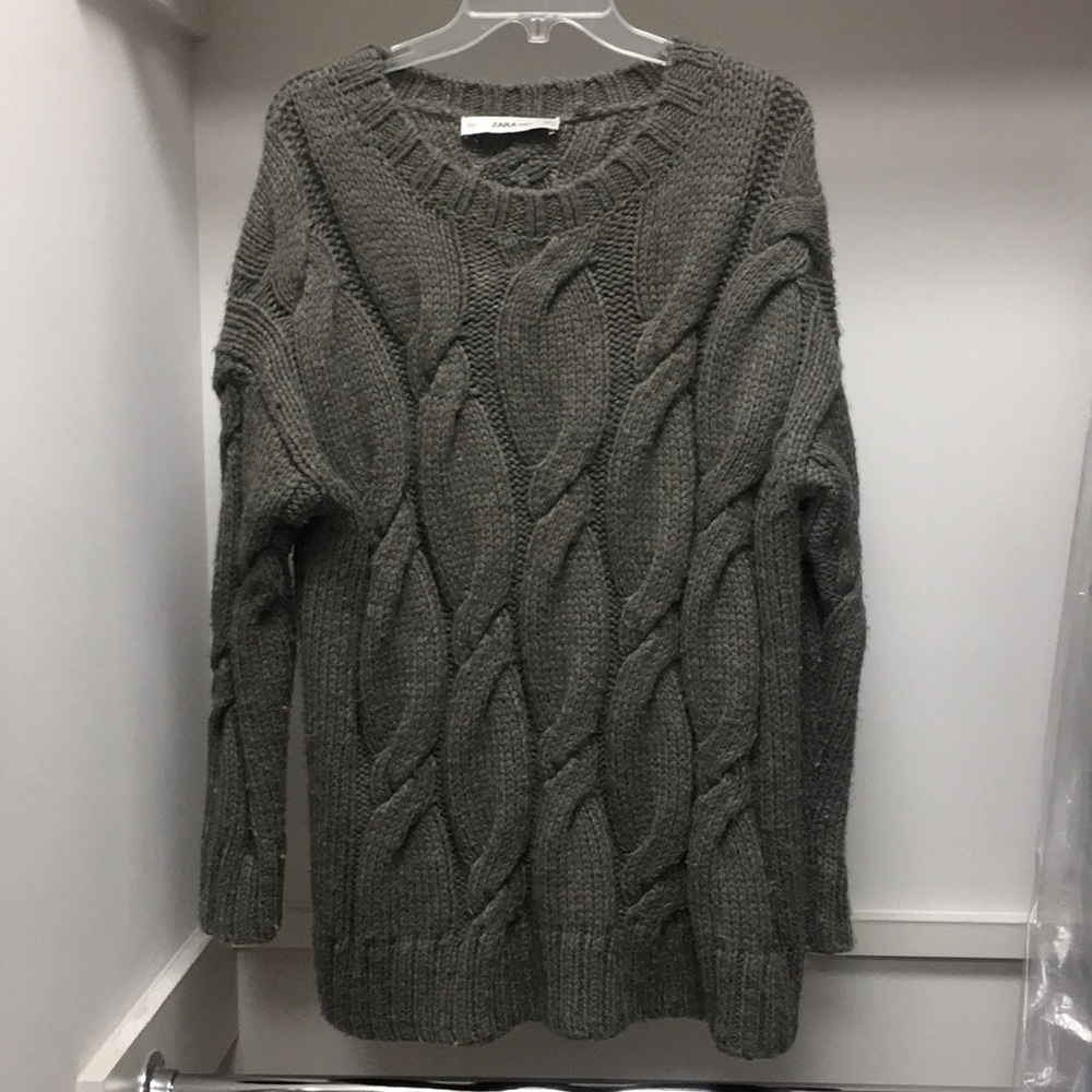 Zara Oversize Cable Knit Chunky Sweater